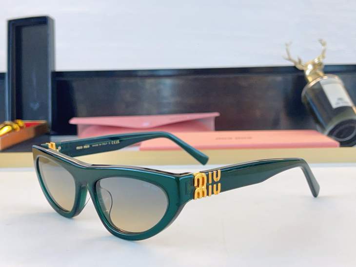 Picture of Miu Miu Sunglasses _SKUfw80914943fw